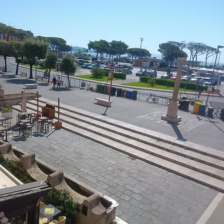 Fountains' Square Formia Exterior foto