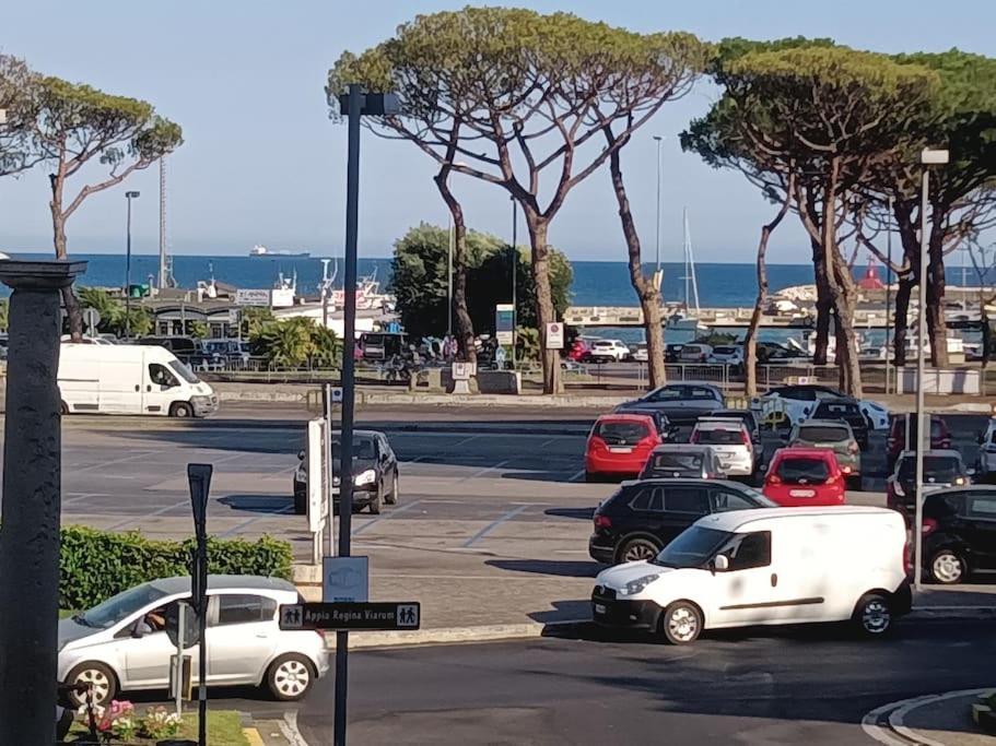 Fountains' Square Formia Exterior foto
